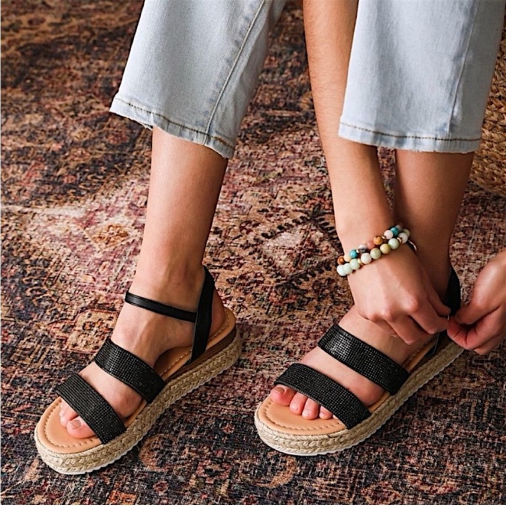 NWT Qupid Ambella Platform Espadrilles Sandal In Black & Tan Size 9